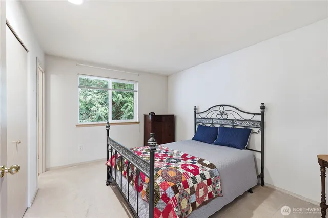 $525,000 | 21028 Virginia Avenue Northeast, Kingston, WA 98346