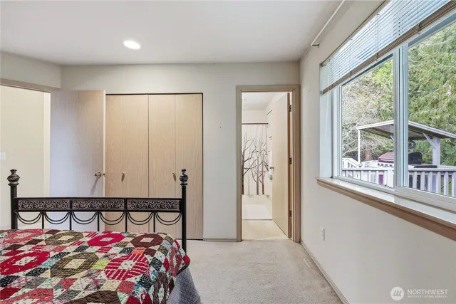 $525,000 | 21028 Virginia Avenue Northeast, Kingston, WA 98346