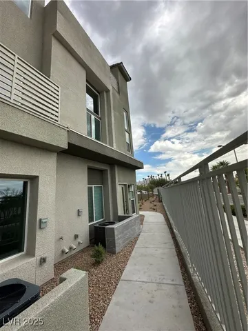 $2,350 | 1180 Blossom Point Street, Las Vegas, NV 89135