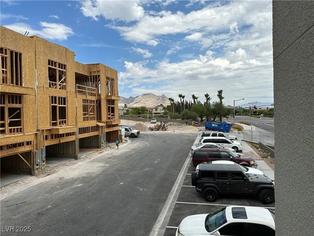 $2,350 | 1180 Blossom Point Street, Las Vegas, NV 89135