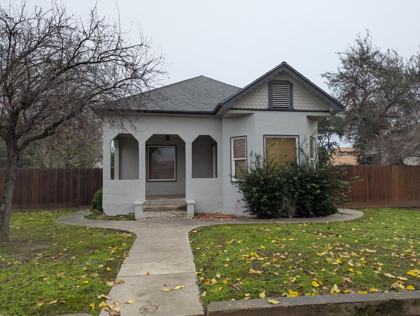 432 6th Street Gustine, CA 95322 - Photo 1 of 31