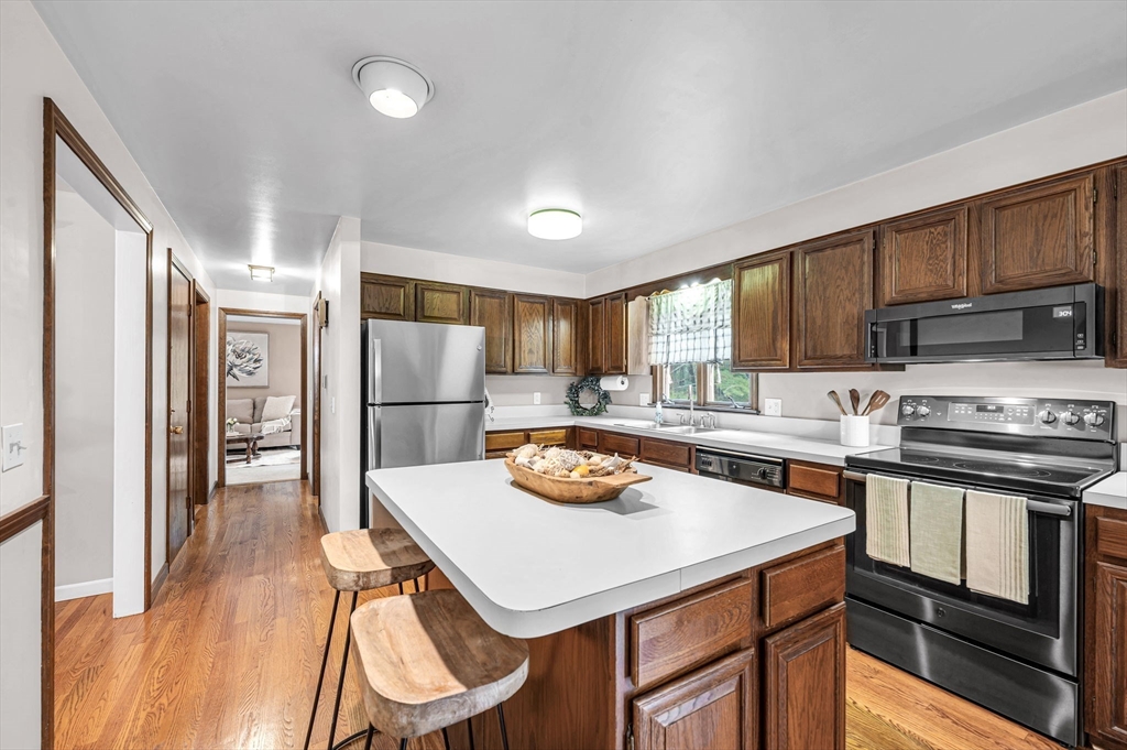 231 Edgewood Road West Springfield, MA 01089 - Photo 11 of 40