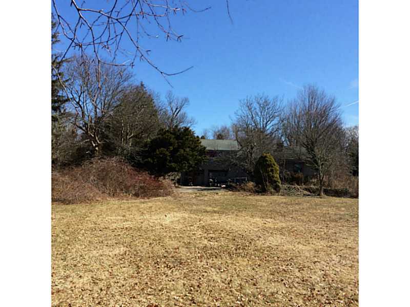 336 West Main Road Portsmouth, RI 02871 - Photo 4 of 4 Exterior Front.