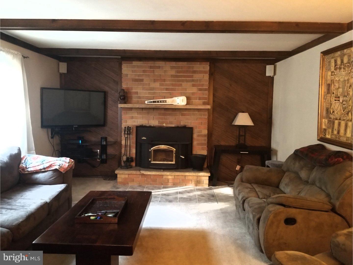 721 Whitehall Road Newfield, NJ 08344 - Photo 10 of 21 Family Room