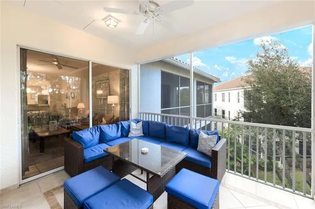 $365,000 | 8267 Parkstone Place, Unit 302, Naples, FL 34120