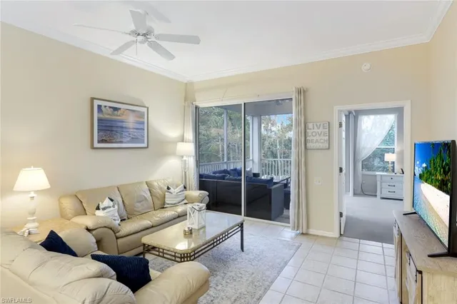 $365,000 | 8267 Parkstone Place, Unit 302, Naples, FL 34120