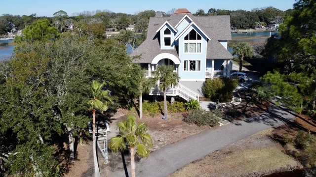 $3,380,400 | 268 Little Oak Island Drive, Folly Beach, SC 29439