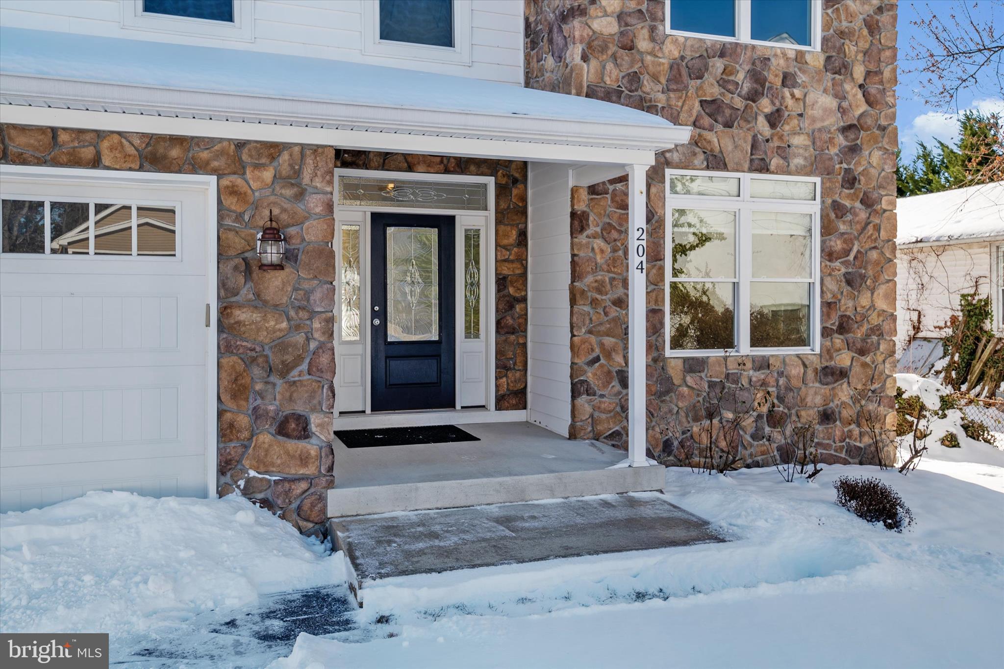 204 Bar Harbor Road Pasadena, MD 21122 - Photo 4 of 43 a front view of a house