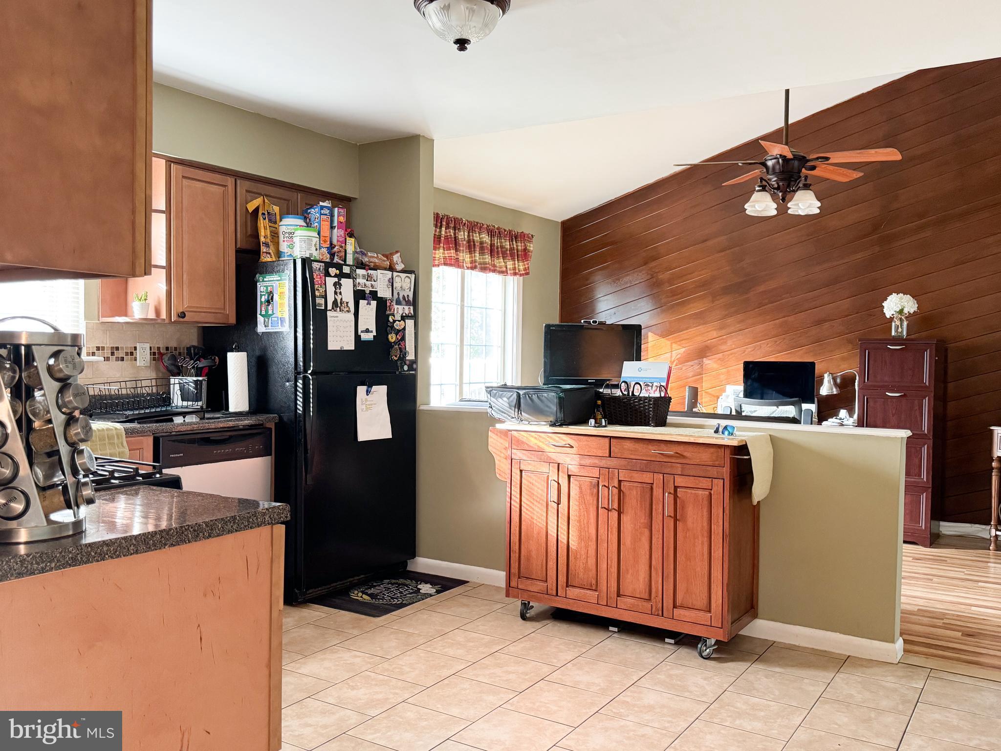 57 Christopher Road Voorhees, NJ 08043 - Photo 14 of 36 Kitchen