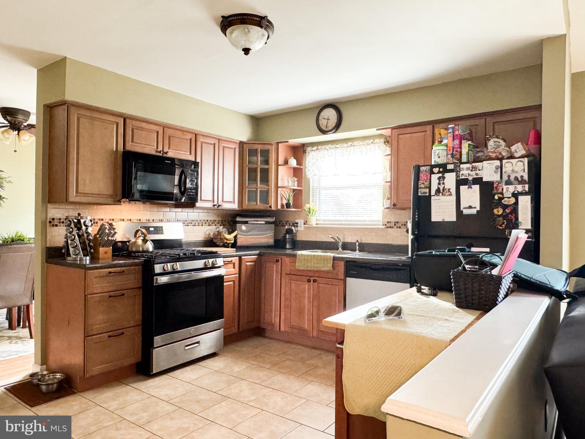 57 Christopher Road Voorhees, NJ 08043 - Photo 16 of 36