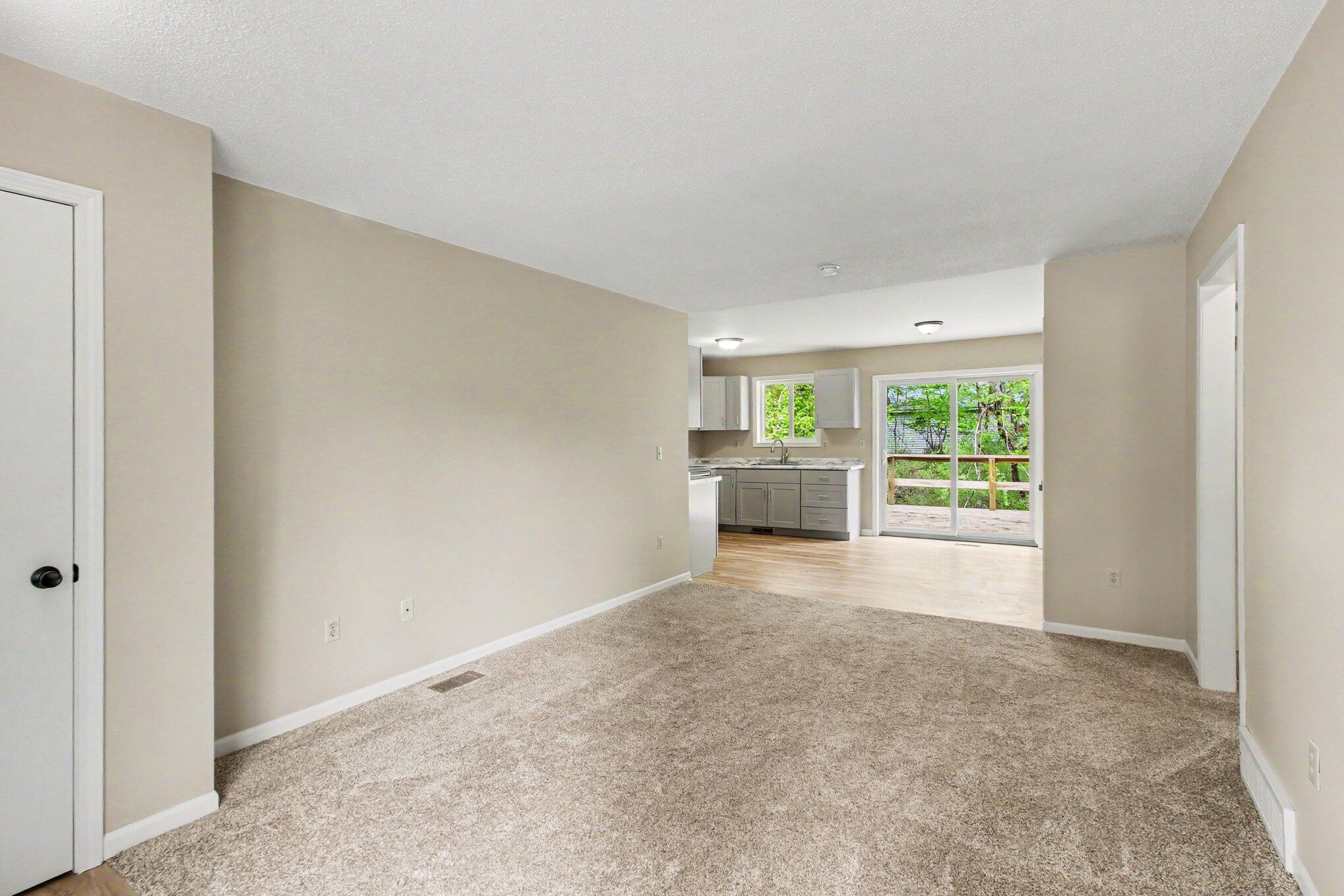 16229 Taft Road Spring Lake, MI 49456 - Photo 9 of 34 009_file_4975