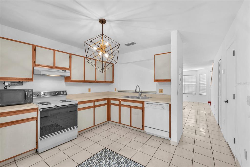 5100 Burchette Road, Unit 1004 Tampa, FL 33647 - Photo 15 of 29