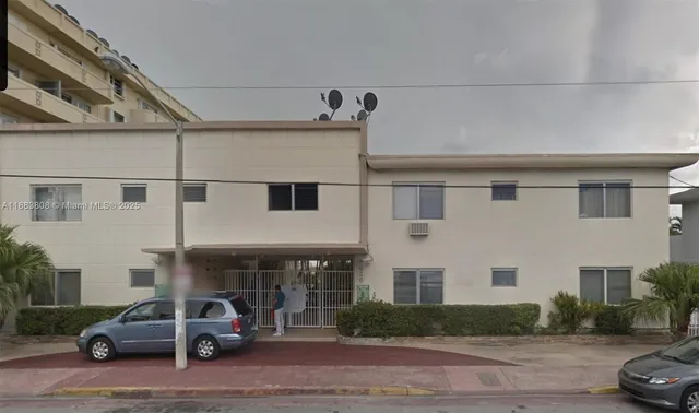 $1,600 | 8420 Byron Avenue, Unit 3, Miami Beach, FL 33141