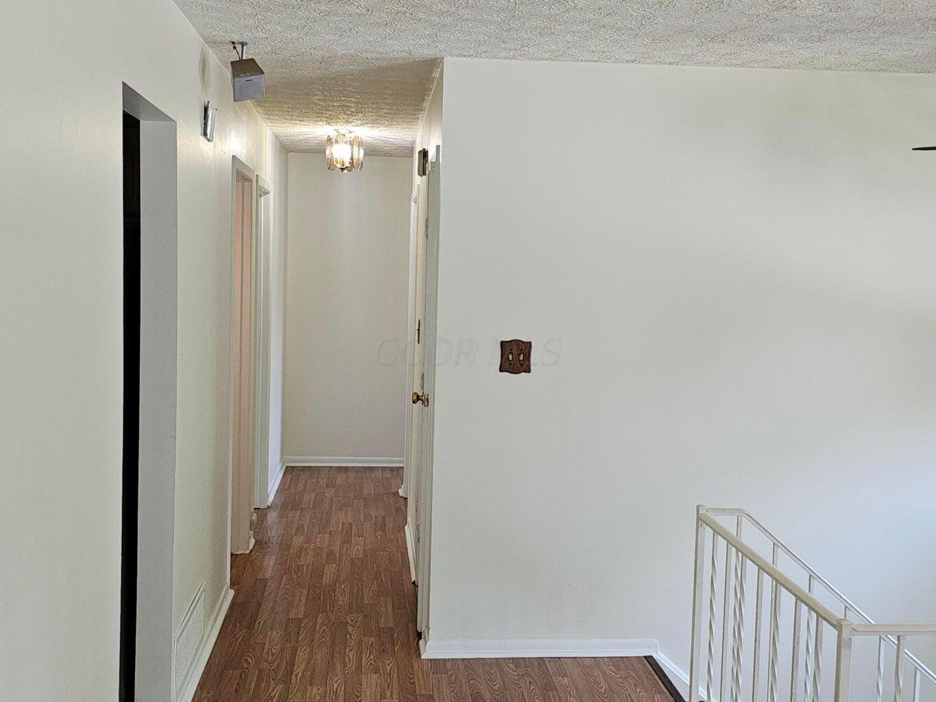 4938 Dunlap Road Columbus, OH 43229 - Photo 6 of 32 6