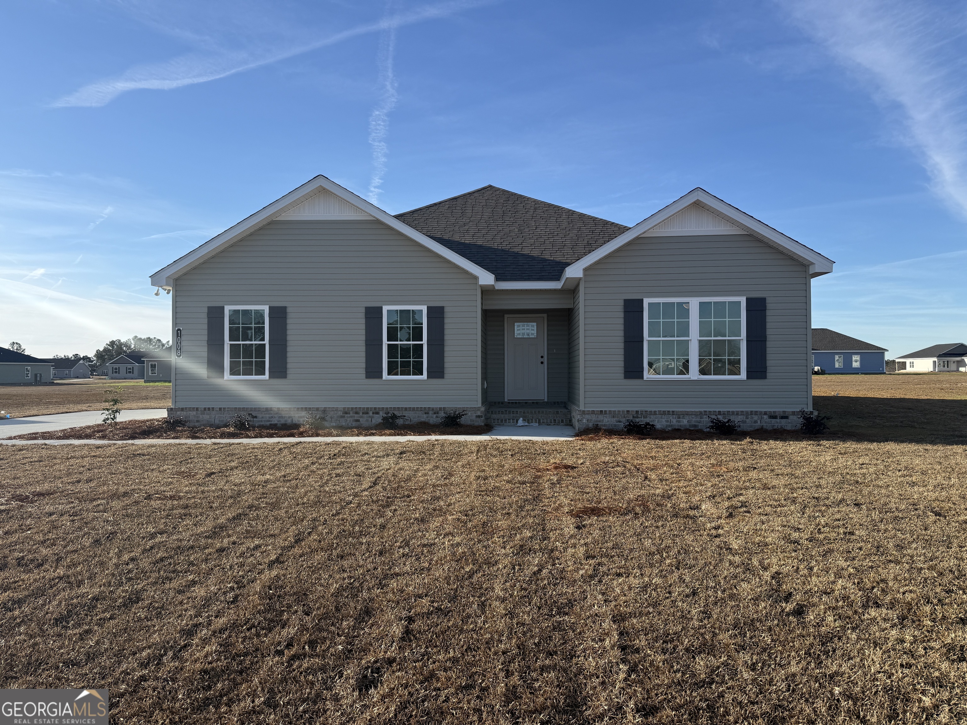 a house view with a outdoor space