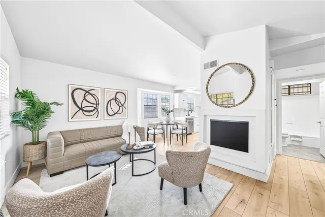 $544,900 | 2633 Monte Carlo Drive, Unit 41, Santa Ana, CA 92706