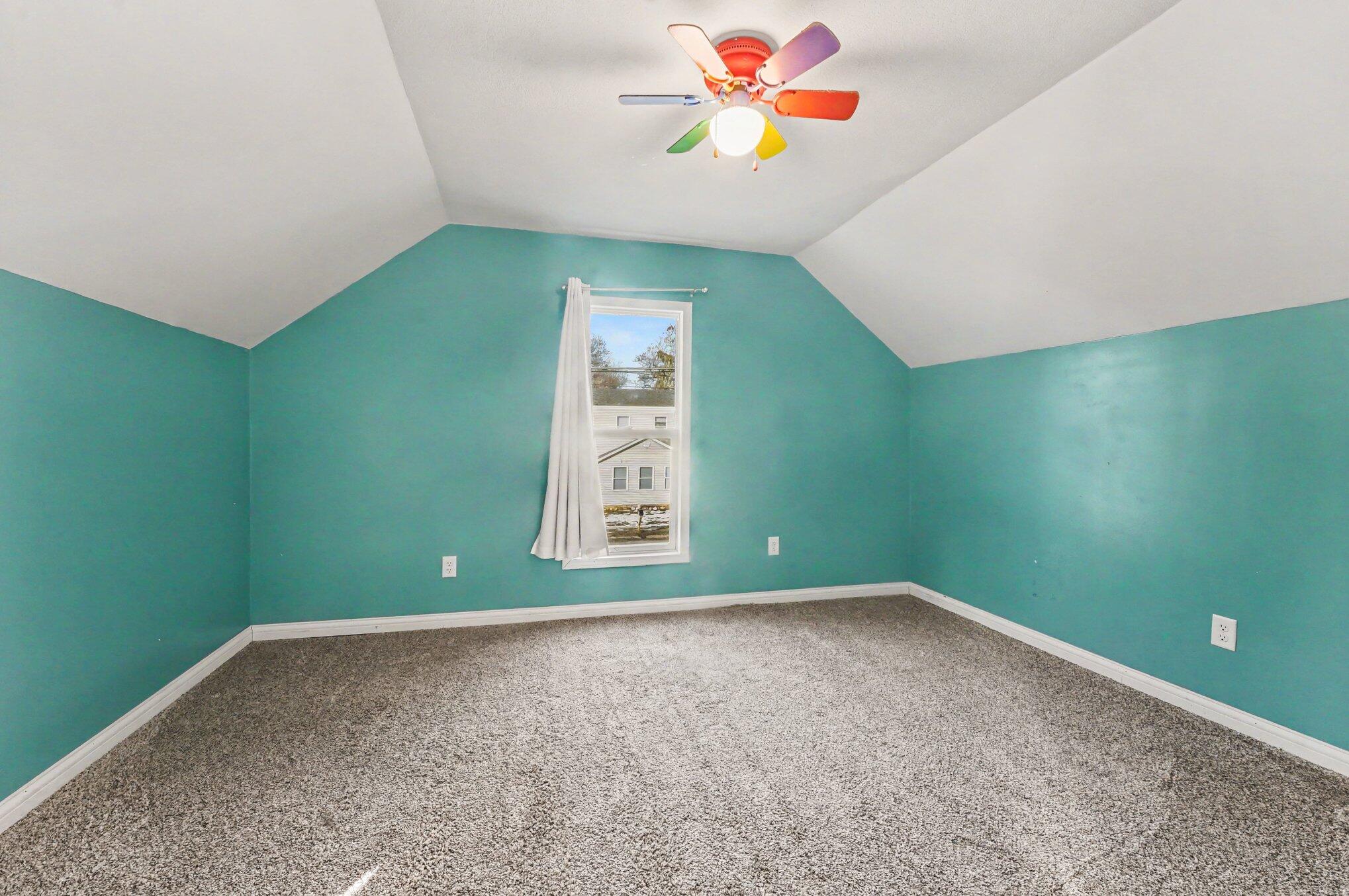 305 South 1st Street Edmore, MI 48829 - Photo 20 of 25 021_file_2630