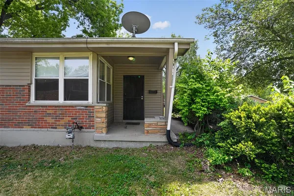 $99,900 | 9946 Lanier Drive, St. Louis, MO 63136