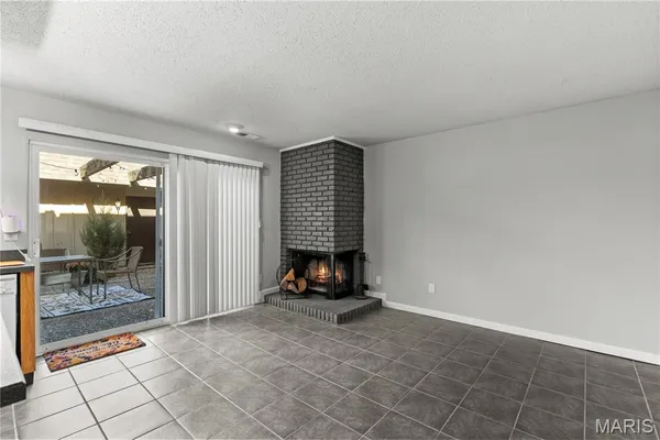 $235,900 | 2605 Plantation Point, Unit B, St. Charles, MO 63303