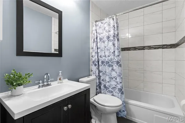 $235,900 | 2605 Plantation Point, Unit B, St. Charles, MO 63303