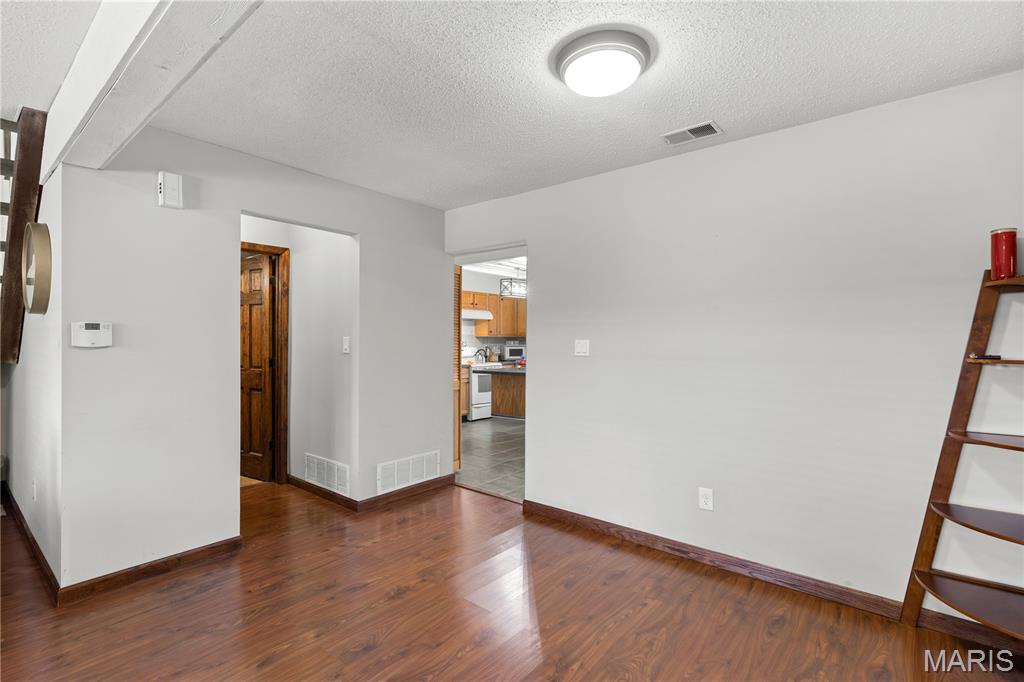 2605 Plantation Point, Unit B St. Charles, MO 63303 - Photo 8 of 33