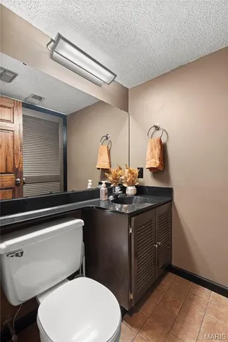 $235,900 | 2605 Plantation Point, Unit B, St. Charles, MO 63303