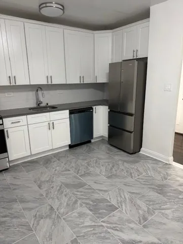 $509,000 | 221 East 18th Street, Unit 1E | Prospect Park South