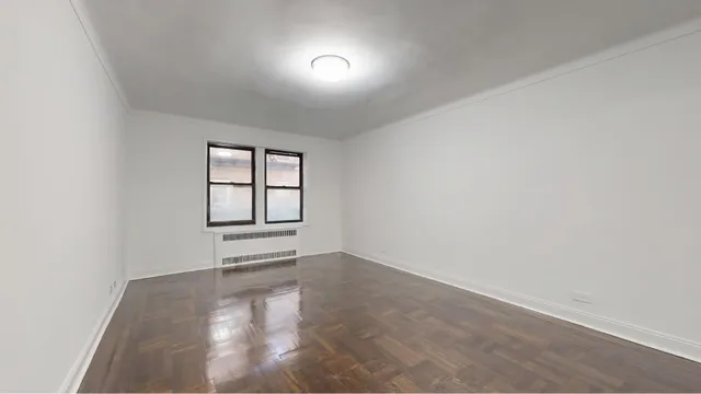 $509,000 | 221 East 18th Street, Unit 1E | Prospect Park South