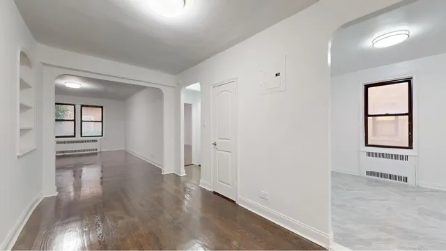 $509,000 | 221 East 18th Street, Unit 1E | Prospect Park South