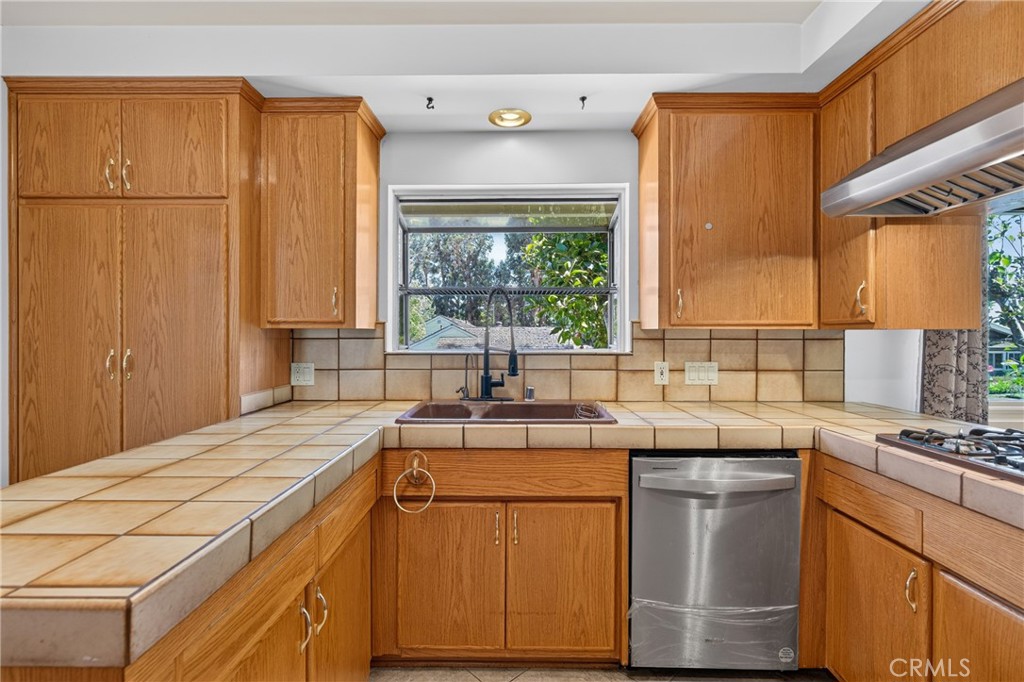 10401 Wystone Avenue Porter Ranch, CA 91326 - Photo 17 of 62