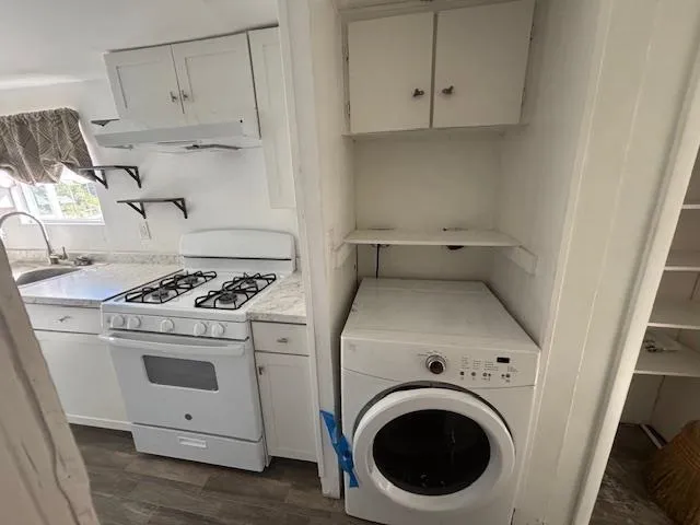 $110,400 | 90 Colgate Road, Newmarket, NH 03857