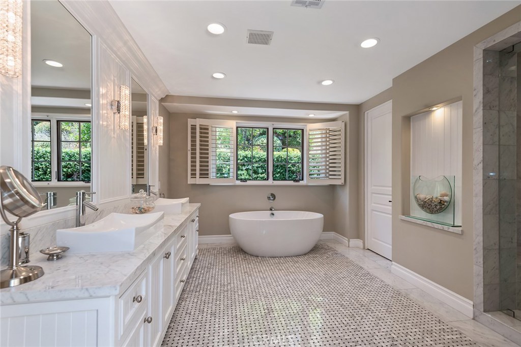 5600 Round Meadow Road Hidden Hills, CA 91302 - Photo 14 of 50