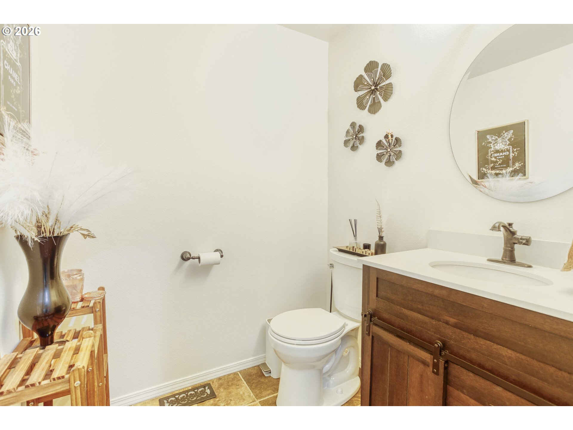 19039 Southwest Pike Lane Beaverton, OR 97078 - Photo 13 of 29 Bathroom