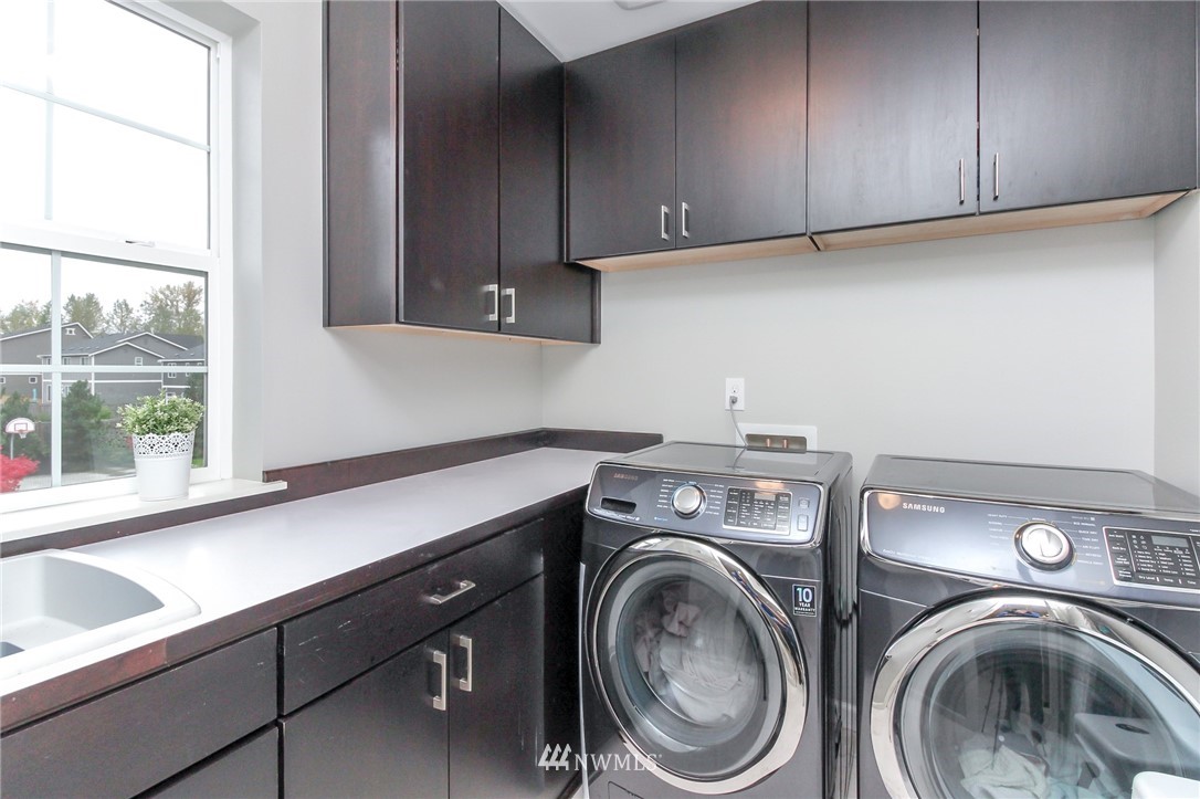 5516 Northeast 8th Place Renton, WA 98059 - Photo 21 of 26 Gallery Image 21