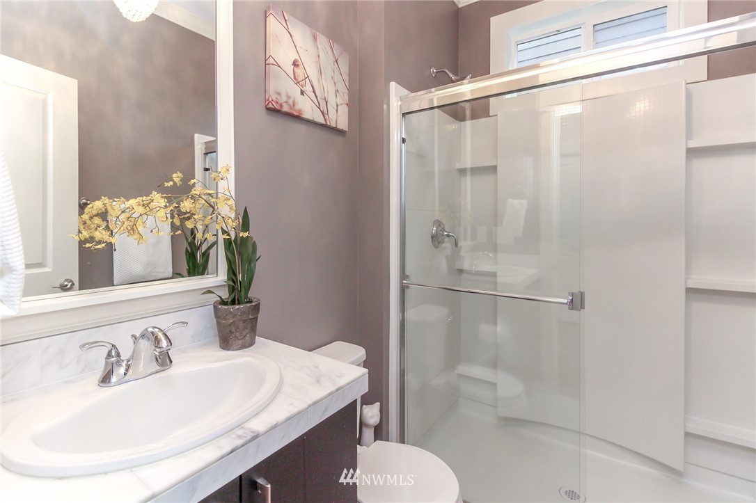 5516 Northeast 8th Place Renton, WA 98059 - Photo 23 of 26 Gallery Image 23