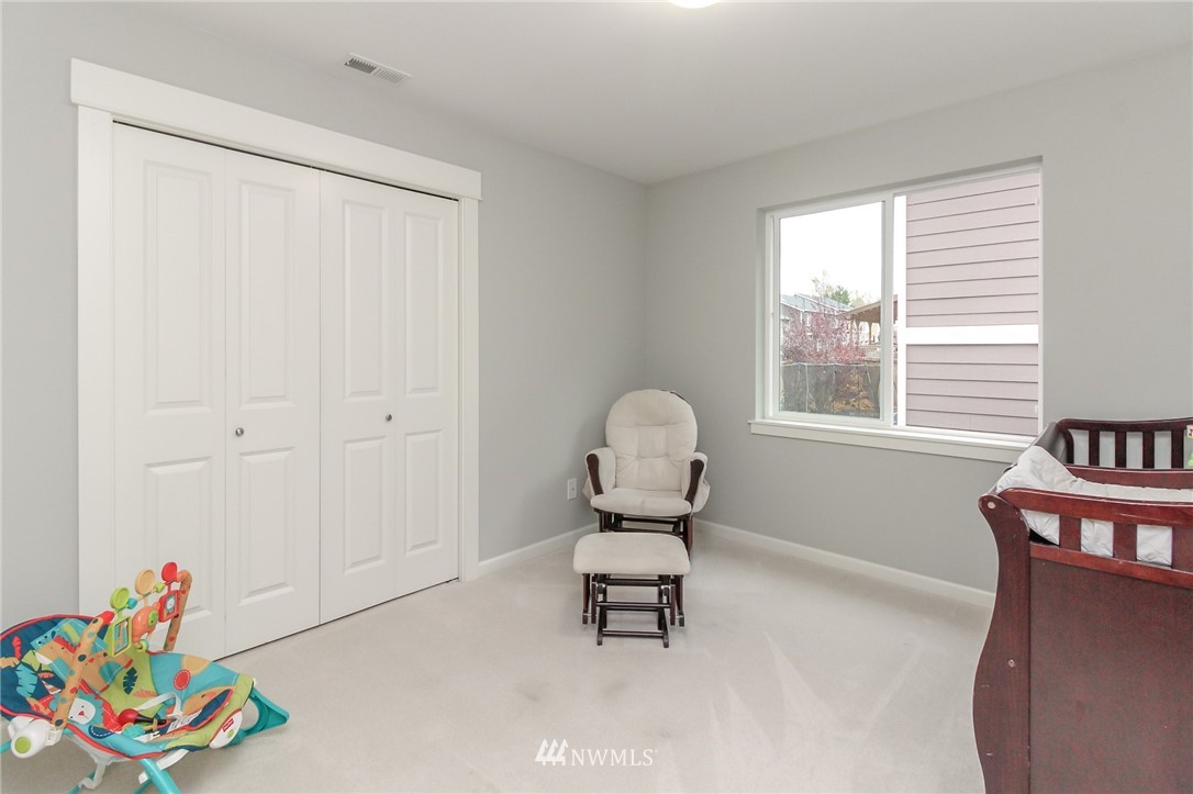 5516 Northeast 8th Place Renton, WA 98059 - Photo 24 of 26 Gallery Image 24