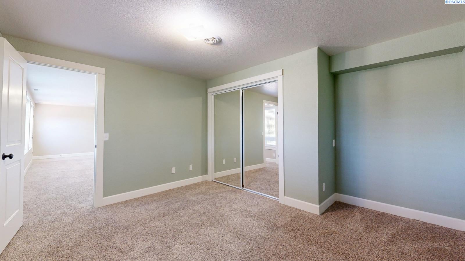 243 Rachel Road Kennewick, WA 99338 - Photo 25 of 36 Gallery Image 25