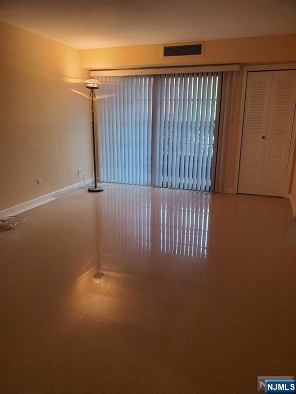 570 North Avenue, Unit C Fort Lee, NJ 07024 - Photo 2 of 9