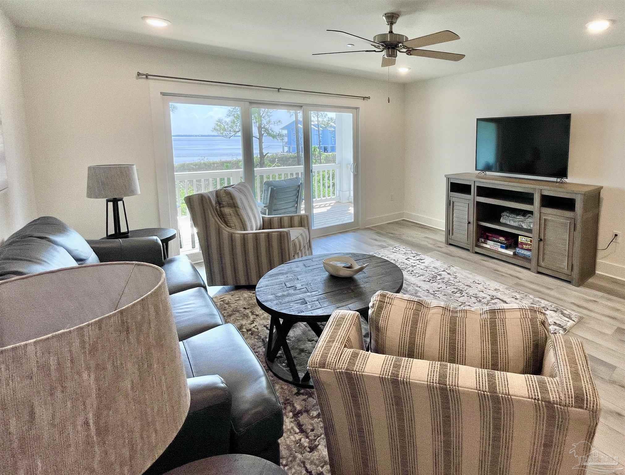 16138 Innerarity Point Road Pensacola, FL 32507 - Photo 5 of 34 Gallery Image 5