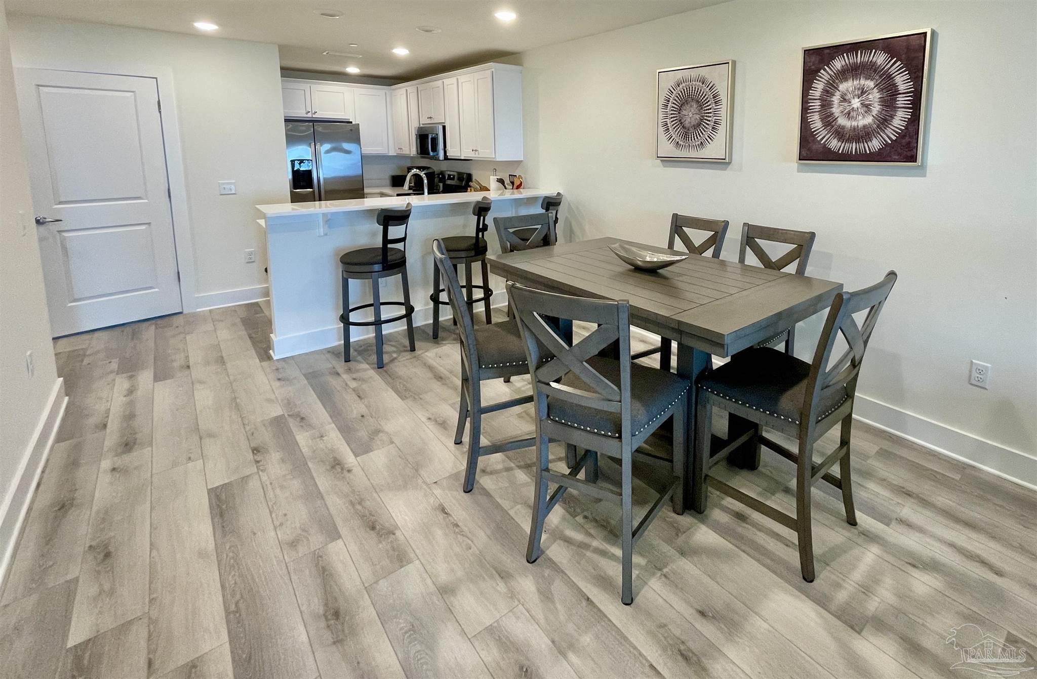 16138 Innerarity Point Road Pensacola, FL 32507 - Photo 9 of 34 Gallery Image 9