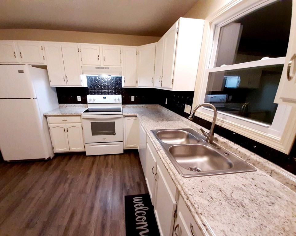 3003 Prospect Street Palmer, MA 01009 - Photo 2 of 11 Gallery Image 2