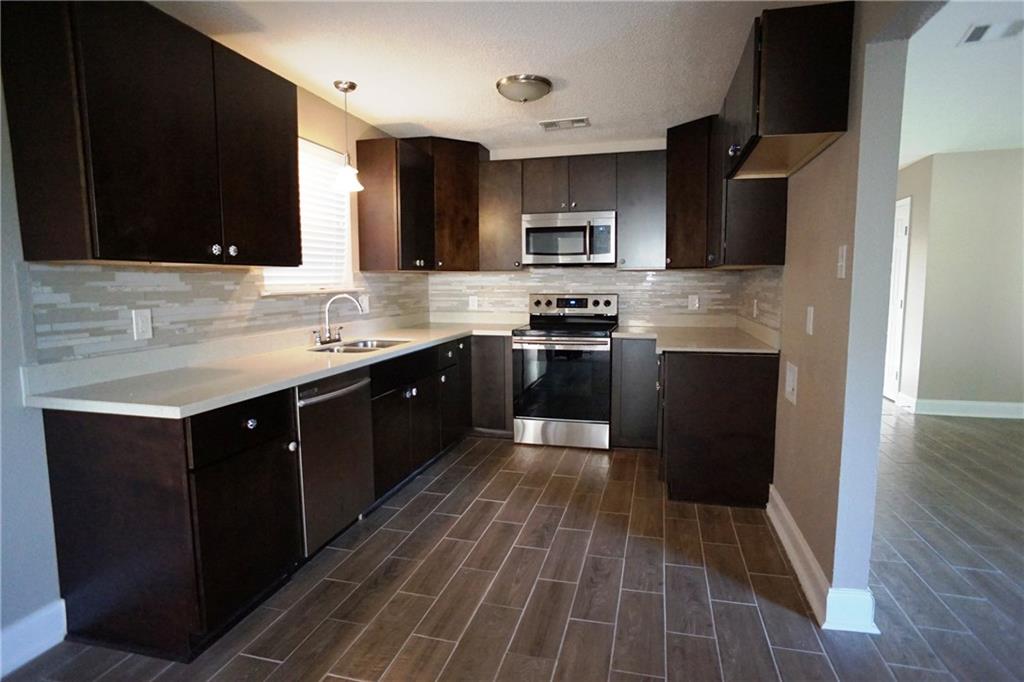 1113 North Sugar Ridge Road Laplace, LA 70068 - Photo 2 of 10 Gallery Image 2