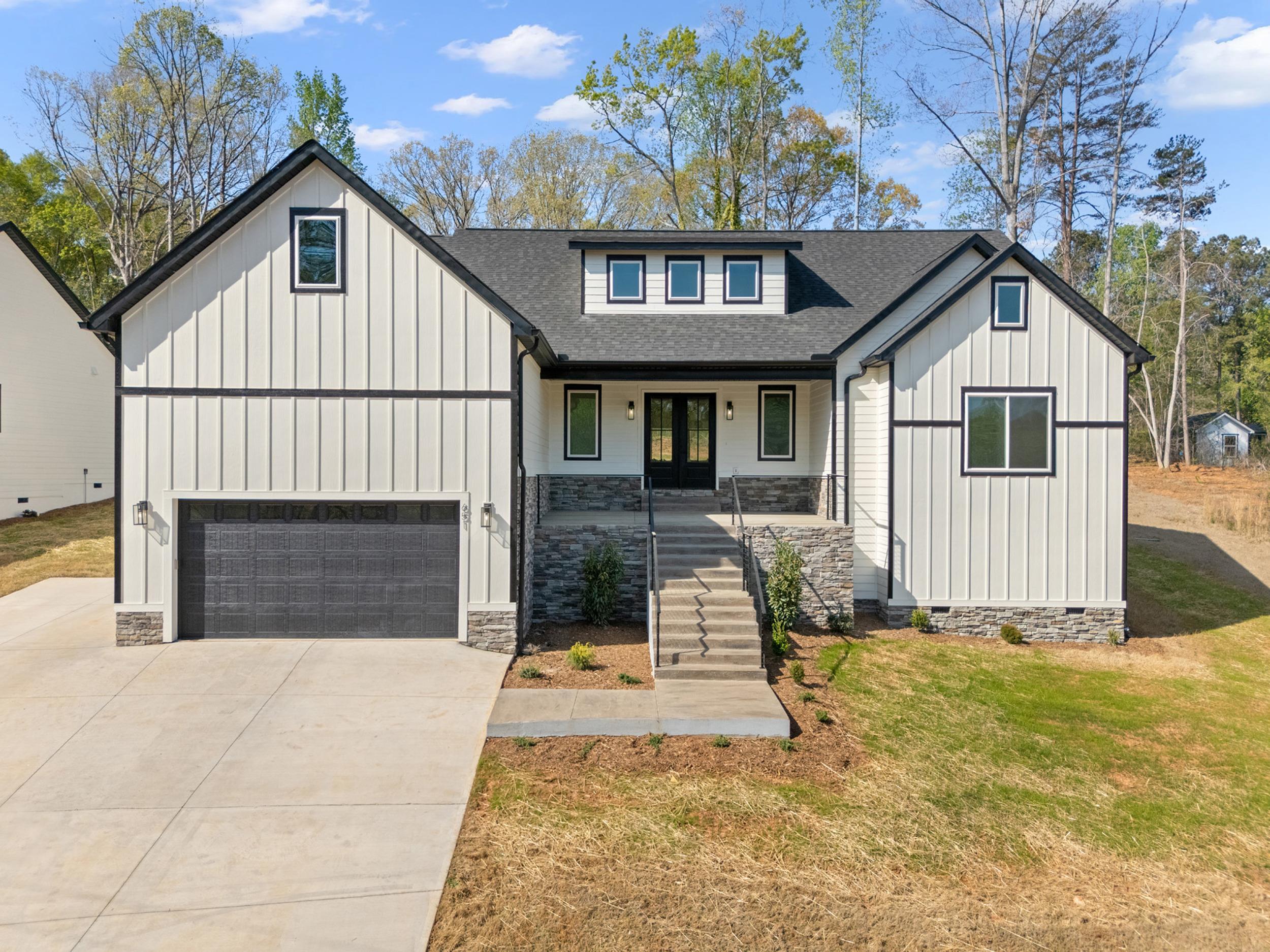 651 Narrow Circle Inman, SC 29349 - Photo 2 of 48