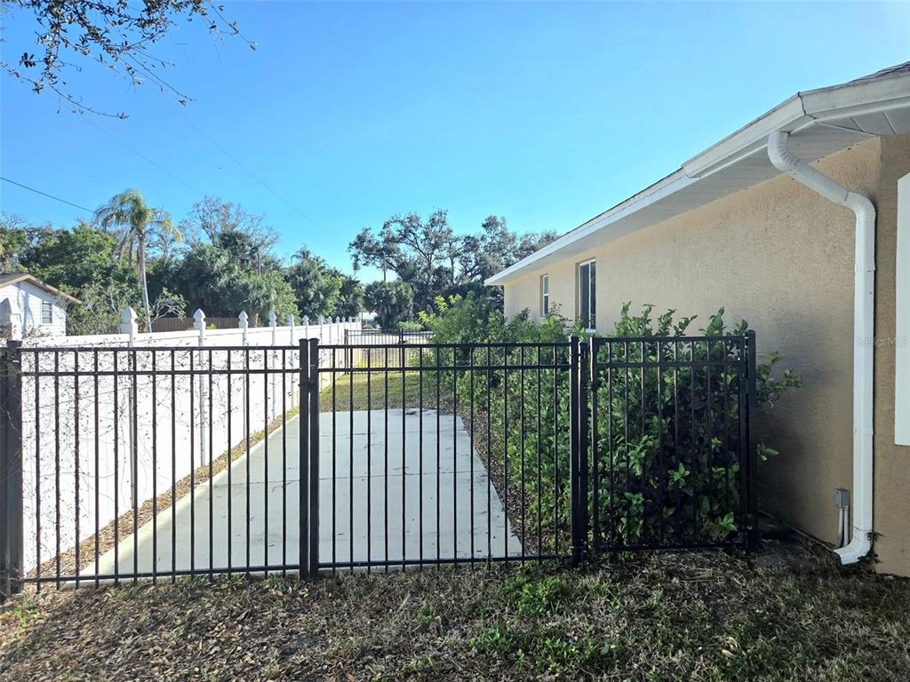 2898 Ashton Road Sarasota, FL 34231 - Photo 29 of 29