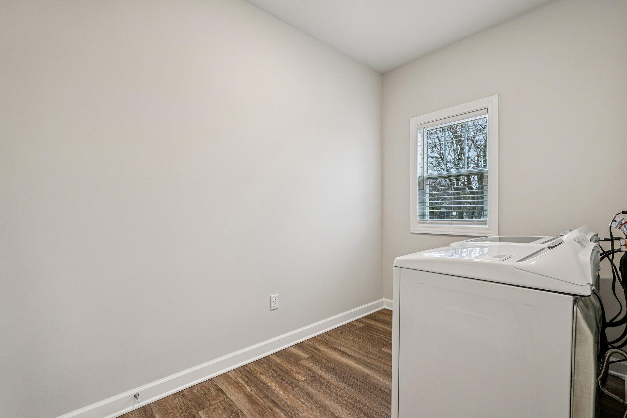 3916 County F Highway Delavan, WI 53115 - Photo 32 of 49 3916 Peachtree Farmhouse IMAGES MLS (36