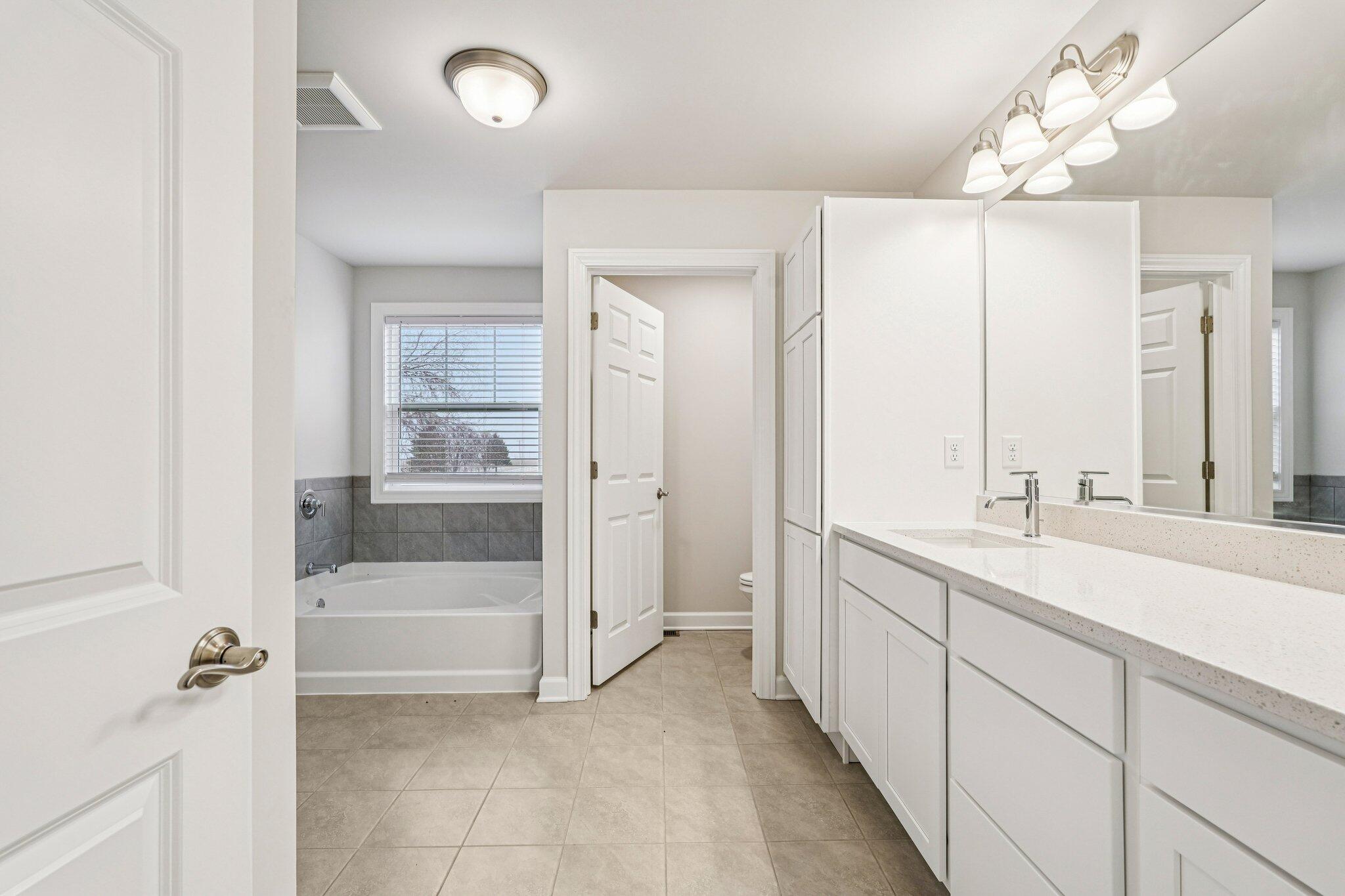 3916 County F Highway Delavan, WI 53115 - Photo 36 of 49 3916 Peachtree Farmhouse IMAGES MLS (40