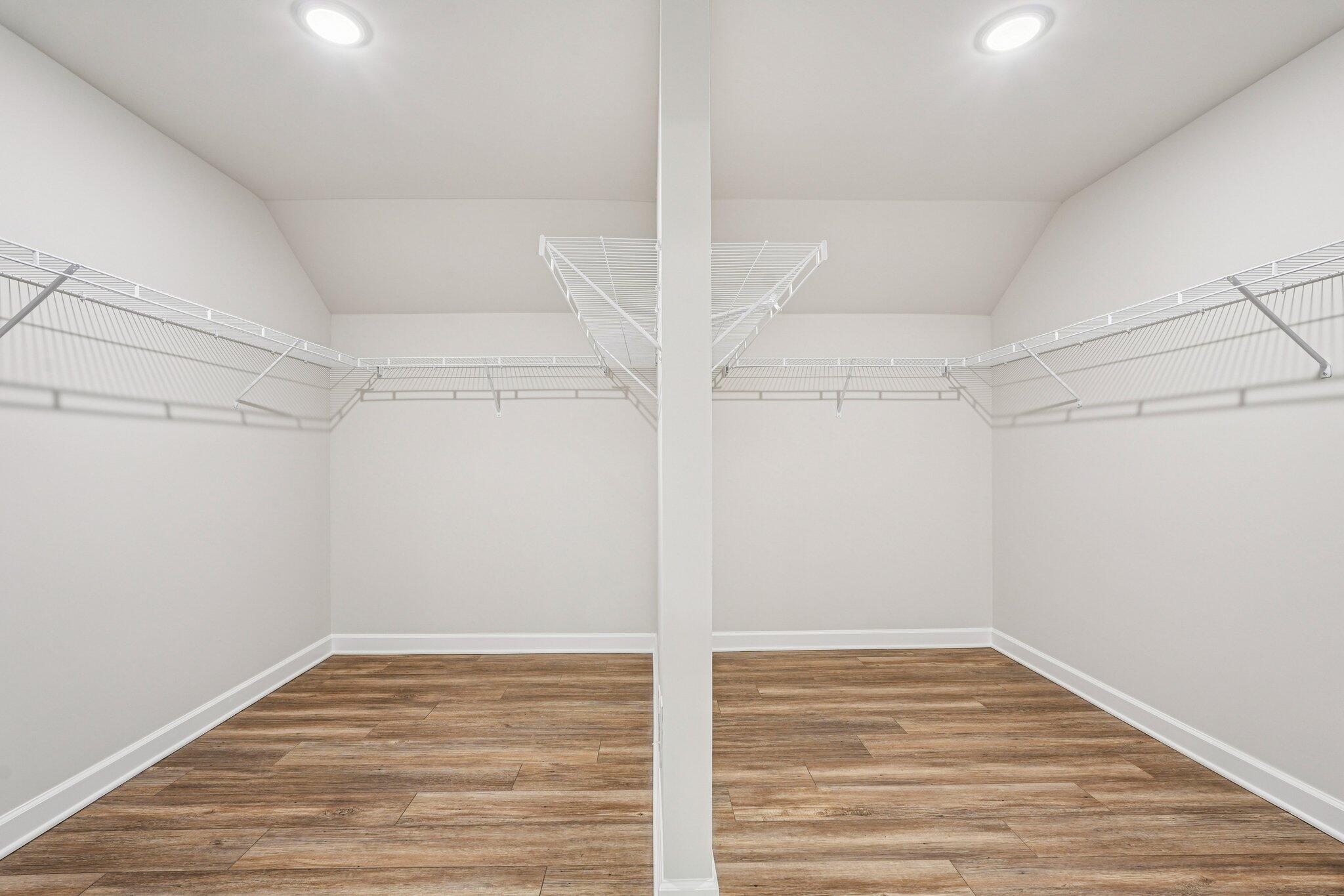 3916 County F Highway Delavan, WI 53115 - Photo 37 of 49 3916 Peachtree Farmhouse IMAGES MLS (43