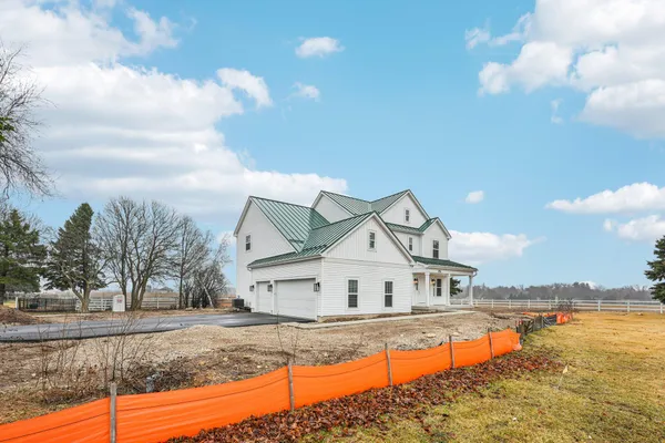 $4,000 | 3916 County F Highway, Delavan, WI 53115