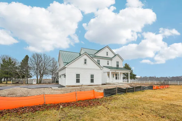 $4,000 | 3916 County F Highway, Delavan, WI 53115