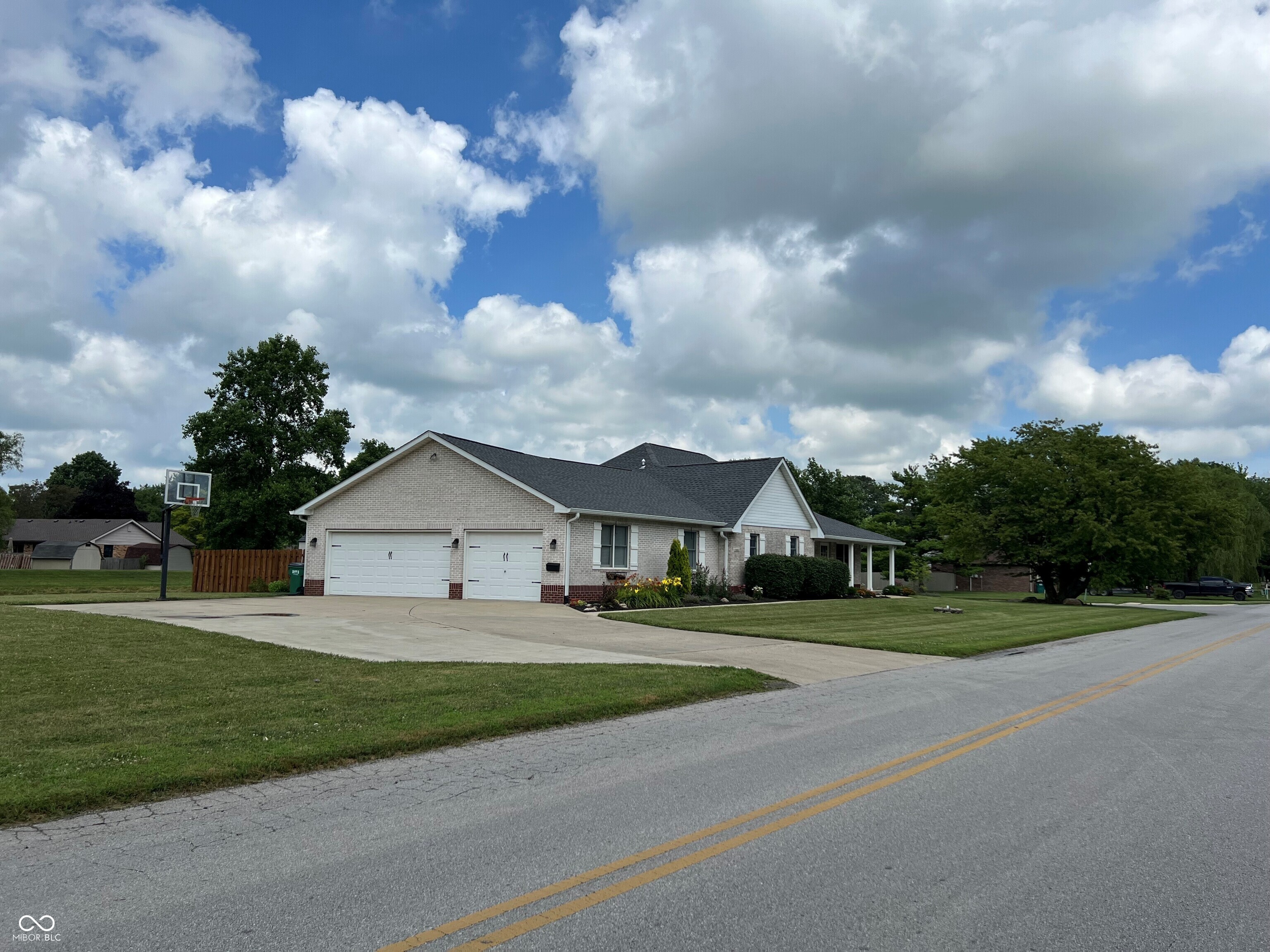 2018 Elizaville Road Lebanon, IN 46052 - Photo 3 of 45